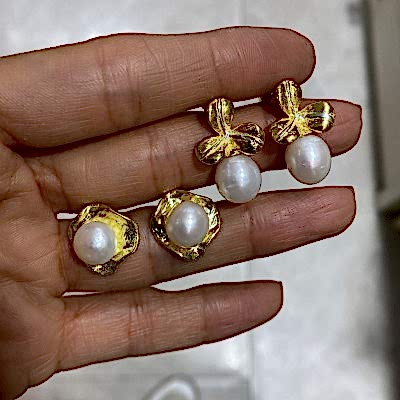  - Carmen Pearl Earrings (1)
