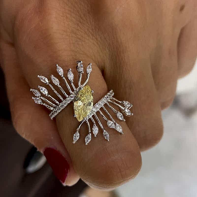 Champagne Eye Ring