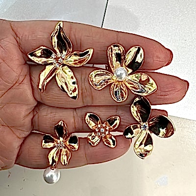 Lily Italian Earrings - 1 - Thumbnail