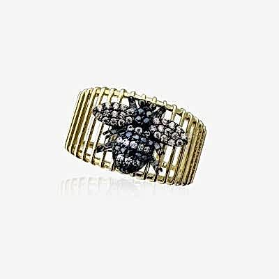 by Eda Çetin - Pure Selection Bee Ring