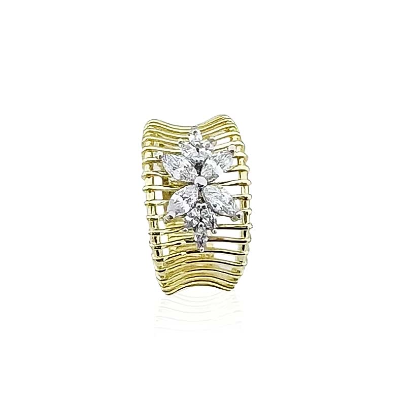 Pure Selection Marquise Ring