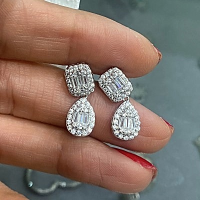 by Eda Çetin - Rude Baguette Earring (1)