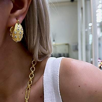 by Eda Çetin - Ruub Oval Stone Processed Ball Earrings (1)